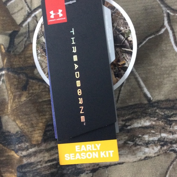 NEW Under Armour women’s top size large camouflage - Picture 5 of 8